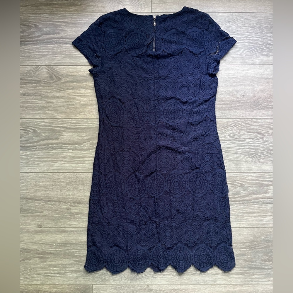 Laundry by Shelli Segal Navy Blue Lace Scalloped Cap Sleeve Work Dress Size 10 - Picture 8 of 8
